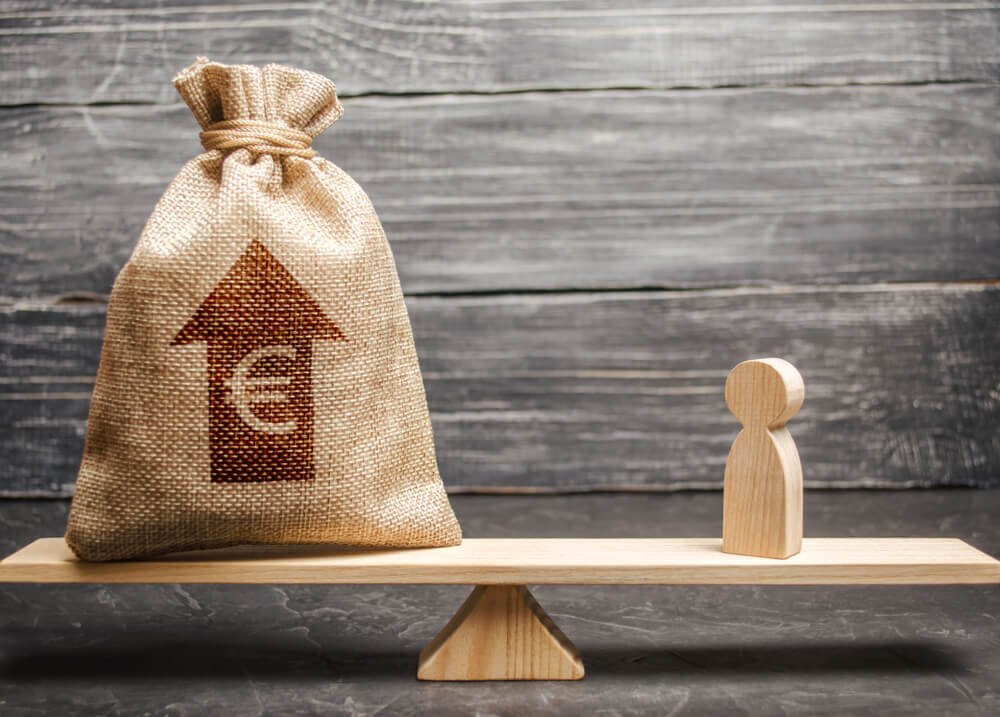 Definitive salary thresholds highly skilled migrants and Blue Card ...